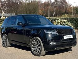 Black Used 2023 Land Rover Range Rover SE SUV | £69,300 (Good price)