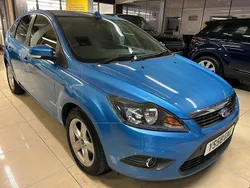Blue Used 2009 Ford Focus Zetec Hatchback | £1,790 (Good price)