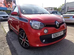 Red Used 2016 Renault Twingo Dynamique Hatchback | £2,990 (Super price)