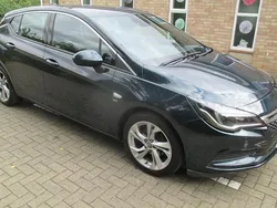 Green Used 2016 Vauxhall Astra SRi Hatchback | £6,791 (Fair price)