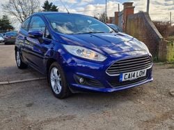 Blue Used 2014 Ford Fiesta Zetec Hatchback | £3,995 (Expensive)