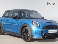 Blue Used 2023 Mini Cooper S Exclusive Hatchback | £25,250 (Fair price)
