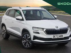 Moon white metallic Used 2022 Skoda Karoq SE L SUV | £19,495 (Fair price)