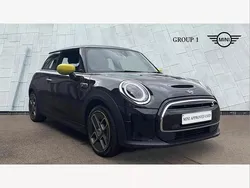 Black Used 2022 Mini Cooper S Level 2 Hatchback | £13,250 (Fair price)