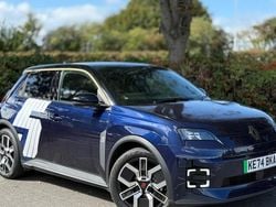 New 2025 Renault R5 Komfort Hatchback | £24,490 (Good price)