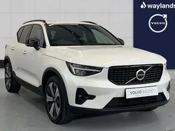 White Used 2023 Volvo XC40 Ultimate SUV | £33,333 (Fair price)