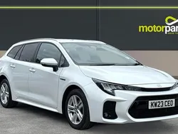 White Used 2023 Suzuki Swace Estate | £17,400 (Fair price)