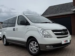 White Used 2011 Hyundai I800 Style MPV | £6,975 (Fair price)