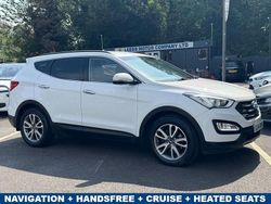 White Used 2014 Hyundai Santa Fe Premium SUV | £13,495 (Fair price)