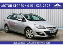 Silver Used 2013 Vauxhall Astra Estate | £3,995 (Fair price)