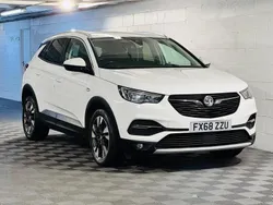 White Used 2018 Vauxhall Grandland X Sport SUV | £2,989