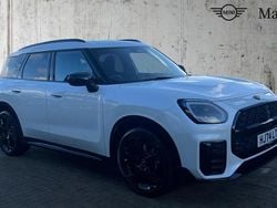 Nanuq white Used 2025 Mini Countryman Sport SUV | £35,817 (Super price)