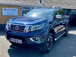 Blue Used 2019 Nissan Navara Tekna Pickup | £15,200 (Super price)