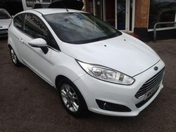 White Used 2015 Ford Fiesta Zetec Hatchback | £5,495 (Fair price)