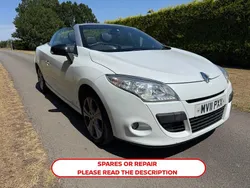 White Used 2011 Renault Mégane Cabriolet Dynamique Cabriolet | £1,150