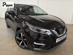 Black Used 2018 Nissan Qashqai Tekna SUV | £9,495 (Fair price)
