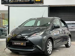 Grey Used 2015 Toyota Aygo X-play Hatchback | £3,890 (Fair price)