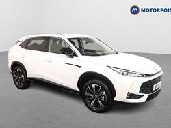 White New 2025 MG HS Trophy SUV | £22,699 (Fair price)