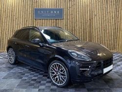 Black Used 2020 Porsche Macan SUV | £48,750 (Fair price)