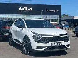 White Used 2024 Kia Sportage 4 SUV | £27,995 (Good price)