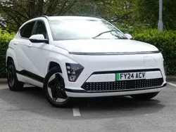 White Used 2024 Hyundai Kona Advanced SUV | £22,354 (Super price)