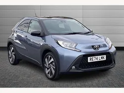 Persian salt with black Used 2024 Toyota Aygo Hatchback | £16,601 (Fair price)