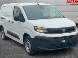 New 2025 Vauxhall Combo MPV | £22,188 (A bit pricey)