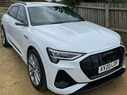 White Used 2020 Audi e-tron Comfort SUV | £18,995 (Expensive)