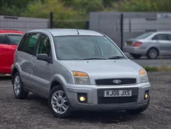 Silver Used 2006 Ford Fusion Zetec Hatchback | £2,495 (Fair price)