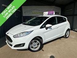 White Used 2013 Ford Fiesta Zetec Hatchback | £6,190 (Fair price)