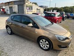 Brown Used 2014 Vauxhall Astra Design Edition Hatchback | £2,295 (Fair price)