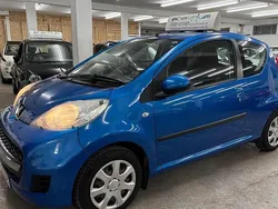 Blue Used 2009 Peugeot 107 Hatchback | £3,995 (Fair price)