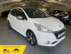 White Used 2015 Peugeot 208 Prestige Hatchback | £7,800 (A bit pricey)