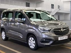 Grey Used 2019 Vauxhall Combo S MPV | £10,400 (Good price)