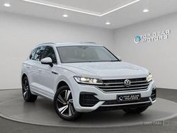 White Used 2019 VW Touareg R-line SUV | £29,490 (Fair price)