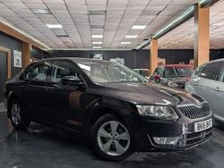 Black Used 2016 Skoda Octavia SE L Hatchback | £5,680 (Good price)
