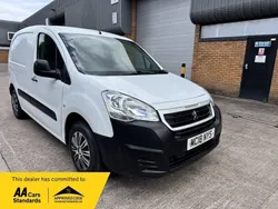 White Used 2018 Peugeot Partner MPV | £4,495 (Fair price)