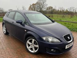 Blue Used 2010 Seat Leon Hatchback | £2,395 (Fair price)