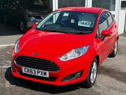 Red Used 2013 Ford Fiesta Zetec Hatchback | £4,499 (Good price)
