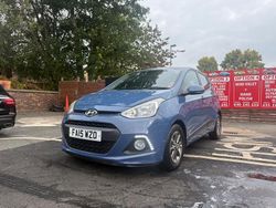 Blue Used 2015 Hyundai i10 Premium Hatchback | £3,999 (Super price)