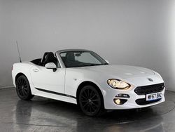 White Used 2016 Fiat 124 Spider Lusso Cabriolet | £11,350 (Good price)