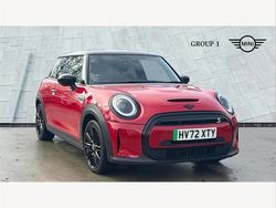 Chili red Used 2022 Mini Cooper S Level 2 Hatchback | £15,495 (Fair price)