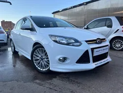 White Used 2014 Ford Focus Zetec Hatchback | £6,495