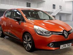 Red Used 2014 Renault Clio IV Dynamique Hatchback | £5,990 (Fair price)