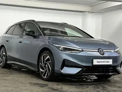 Blue Used 2024 VW ID.7 Pro Sedan | £37,995 (Expensive)