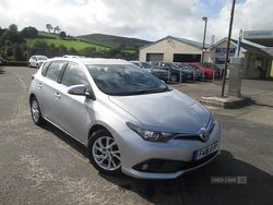 Silver Used 2016 Toyota Auris Business Edition Hatchback | £8,500 (Fair price)