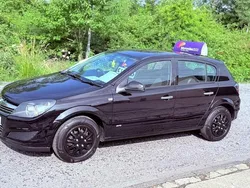 Black Used 2010 Vauxhall Astra Hatchback | £1,299 (Good price)