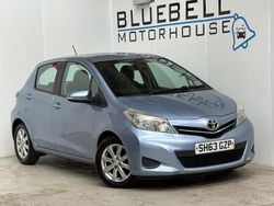 Blue Used 2013 Toyota Yaris Hatchback | £3,995 (Good price)