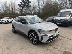 Ceramic grey Used 2024 Renault Mégane Hatchback | £23,990 (A bit pricey)