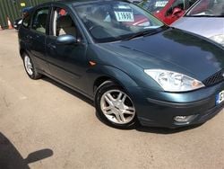 Green Used 2002 Ford Focus Ghia Hatchback | £1,690
